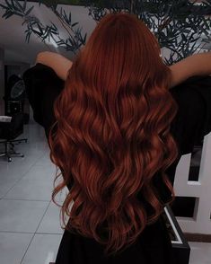 Dark Orange Copper Hair Color, Copper Hair With Root Shadow, Neutral Tone Red Hair, Dark Orange Hair Aesthetic, Red Hair Classy, Elegant Red Hair, Dark Ginger Red Hair, Burnt Red Hair, Dark Red Orange Hair