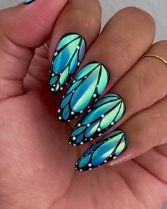 Bright Butterfly Nails, Nail Design 2024, Green Butterfly Nails, Nail Designs Butterfly, Hand Painted Nail Designs, Mum Nails, Butterfly Nail Ideas, Fairytale Nails, Butterfly Wing Nails