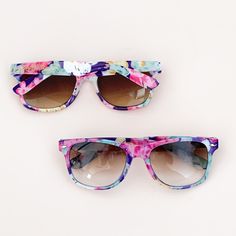 Check out the deal on Floral Sunglasses - Bride Tribe at Wedding Favorites | Unique Wedding Favors | Baby Shower Favors | Bridal Shower Favors Bachelorette Recovery Kit, Bachelorette Party Tote Bags, Bride Sunglasses, Tropical Bachelorette Party, Rose Gold Bride, Novelty Sunglasses, Tropical Gifts, Bachelorette Party Weekend, Awesome Bachelorette Party