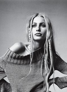 Kirsty Hume, 90s Grunge Hair, Twin Braids, Fiona Apple, Weekend Mood, Warrior Princess, Hair Envy, Grunge Hair, Great Hair