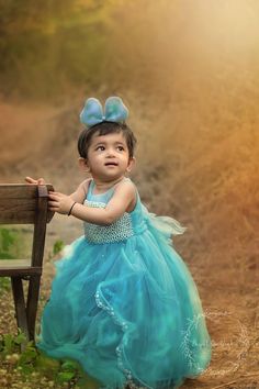 1st Birthday Photoshoot Indian, 1 Year Girl Photoshooting Ideas, Baby Girl Photoshooting Ideas 1 Year, Kids Photoshoot Ideas Outdoors, Baby Shoot Ideas 1 Year, One Year Baby Photo Ideas, Baby Photoshoot Ideas Outdoor, Baby Photoshoot Ideas 1 Year, Baby Night Dress