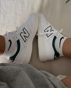 Sneakers For Jeans, Everyday Sneakers, Basic Shoes, Dr Shoes, Balance Sneakers, Cute Sneakers