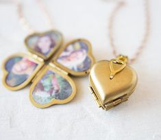 Pear Shaped Diamond Necklace, Gold Locket Necklace, Family Jewelry, Picture Locket, Diamond Initial Necklace, Beautiful Oil Paintings, Photo Locket Necklace, Heart Locket Necklace, Vintage Lockets