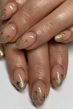 25 Taylor Swift Nail Ideas | Lauren Erro Gold Star Glitter Nails, Shimmer Tips Nails, Gold And Silver Sparkle Nails, Golden Glitter Nail Art, Gold Star Nails French Tip, Gold French Acrylic Nails, Sparkles Nail Art, Gold And French Nails, Gold Flake Tip Nails