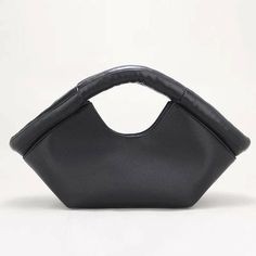 Discover our  fan-shaped luxury handbag for women, crafted with soft cotton filling. Perfect for adding a touch of sophistication to any outfit. Handbag For Women, Luxury Designer Handbags, Handbags Tote, Basket Bag, Stylish Bag, Fashion Pattern, Black Handbags, Jewelry Bags, Casual Bags