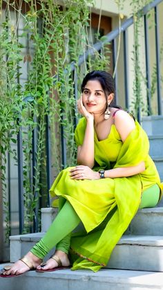 Teju Ashwini Teju Ashwini, Suit Indian, Human Pictures, Moments Quotes, Couple Wedding Dress, Instant Lifts, Model Pose, Women Photography, Couple Wedding