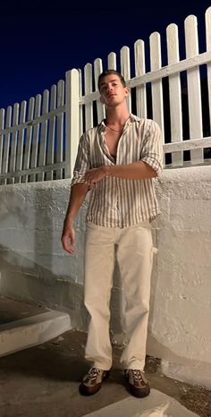 Linen Shirts For Men, Spanish Outfits, Spain Outfit, Greece Outfit, Polo Shirt Outfits, Manu Rios, Aesthetic Outfits Men, Spring Break Outfit