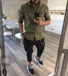 . Men's Summer Outfit, Mens Fashion Rugged, Mens Casual Dress Outfits, Mens Outfit Inspiration, Mens Fashion Casual Outfits, Mens Casual Dress, Golf Fashion, Mens Fashion Summer, Mens Casual Outfits