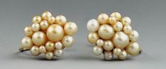 Lovely Pair of Vintage White and Pink Pearl 14k Gold Screwback Earrings 1950s Vintage Pearl, Vintage Pearls, Pink Pearl, Screw Back Earrings, Pearl White, White Vintage, Antique Jewelry, Brooches, Art Nouveau