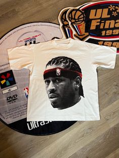 Nba T Shirt Design, Allen Iverson Shirt, Nba Graphic Tees, Graphic Tees Design, Nba Shirt, Vintage Rap Tees, Personalized T Shirt, Nba T Shirts, T Shirt Outfit