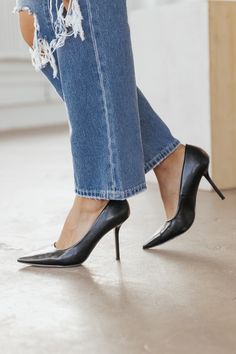 Payton Black Pointed Toe Stiletto Heels - FINAL SALE - Magnolia Boutique Style With Pants, Sorority Rush Outfits, Dress For Date Night, Dress For Date, Rush Outfits, Gameday Dress, Casual White Dress, Work Skirts, Game Dresses