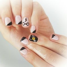 Minimal Harry Potter Nail Art Universal Nails, Bachelorette Nails, Mouse Nails, Kids Nails, Mani Monday