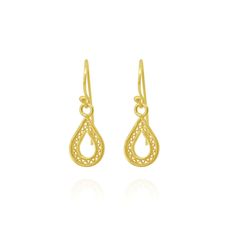 Features: Fine filigree solid gold 18k Handcrafted Dimensions: W 0.29" x L 0.90" Contact me for more information 832-454-6326 Gold Plated Filigree Teardrop Jewelry, Teardrop-shaped Gold Plated Filigree Jewelry, 14k Yellow Gold Earrings With Intricate Design, Gold Filigree 14k Gold Earrings, Yellow Gold Teardrop Earrings With Intricate Design, Teardrop Yellow Gold Earrings With Intricate Design, Dainty Yellow Gold Filigree Jewelry, Yellow Gold Filigree Earrings For Gift, 22k Yellow Gold Filigree Earrings