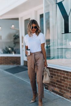 Business Outfits Women Skirt, Business Casual Outfits For Women Fall, Spring Outfits Aesthetic, Spring Business Casual Outfits, Spring Business Casual, Cella Jane, Fire Fire, Formal Office, Spring Work Outfits