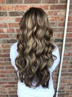 Hair ideas, brown with highlights Highlights Brown Hair Full Head, Hair Ideas Brown, Brown Hair Highlights, Hair Highlights Ideas, Brown With Highlights, Dimensional Hair, Highlights Ideas, Highlights Brown Hair