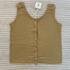 Nwt. Kate Quinn Women’s Button Boxy Tank In Fennel Pinstripe Print. 100% Organic Cotton Gauze. Size Xs. Everyday Striped Buttoned Tops, Everyday Striped Tops With Buttons, Striped Tops With Buttons, Striped Tops With Button Closure For Day Out, Clothes Wishlist, Kate Quinn, Fennel, Organic Cotton, Womens Tops