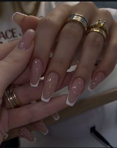 Simple Ballerina Nails, Cute Nail Designs Back To School, White Nail Inspo Coffin, Wedding Guest Nails Ideas, Nails For Red Dress, Wedding Guest Nails, Nails For Prom, Nails Graduation, Pink Glitter Nails