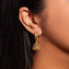 Modern Indian Jewelry, Gold Earrings Indian, Gold Jhumka Earrings, Indian Bridal Jewelry Sets, Edgy Jewelry, Baby Necklace, Prom Accessories, Girl Necklace, Baby Earrings