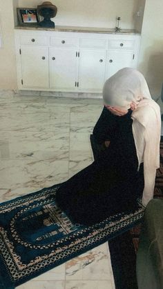 i just love this picture sm Islam Girl Aesthetic, Muslim Asthetic Picture, Islamic Woman Aesthetic, Muslim Girl Aesthetic, Black Muslim Women, Hijabi Pics, Muslims Praying, Hajibi Girl Aesthetic