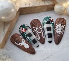 Christmas Nails Designs, Joy Nails, Bright Nail Art, 3d Nail Art Designs, Nail Designs Tutorial, Plaid Nails