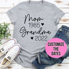 Customizable Gray Cotton Tops, Customizable Gray Cotton T-shirt, Trendy Customizable Summer T-shirt, Gifts For New Grandma, Grandparents Shirt, Grandma Quotes, Grandma Shirt, Cute Shirt Designs, New Grandma