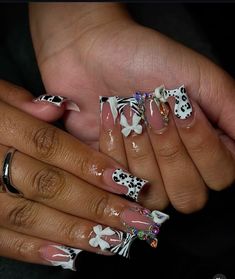 Nails For Black Women, Bad Nails, Hot Nail Designs, Nails Extra, Acrylic Overlay, Long Stiletto Nails, Cow Nails, Acrylic Toe Nails, Acrylic Nail Set