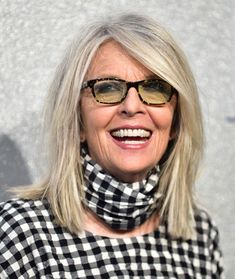 Hair And Glasses, Over 60 Hairstyles, Hairstyles For Women Over 60, Long Gray Hair, Grey Hair Color, Hairstyles Over 50