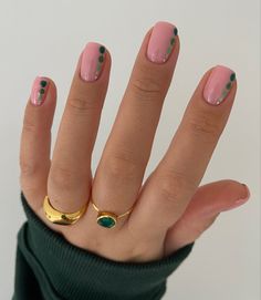 Subtle March Nails, Minimal St Patricks Day Nails, Green Dot Nails, Short March Nails, Subtle St Patricks Day Nails, March Nails Short, Nail Doodles, Simple Winter Nails, Pink Nail Design