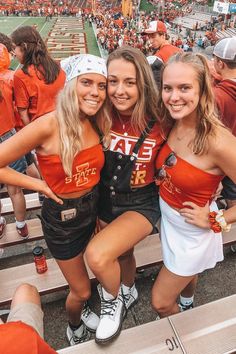 ISU tube top is so easy to style for any gameday/ tailgate. Pair it with your favorite tailgate skirt or your favorite denim! About the fabric and style: Stretchy & form fitting 95% soft cotton, 5% spandex Runs true to size Double fabric for extra support About the model: Size: S Height: 5ft 4in Designed in California, made with love in Baja California ♡ Trendy College Outfits, College Football Gameday, College Gameday Outfits, Gameday Outfits, College Closet, University Outfit, Iowa State University, Iowa State, Football Outfits