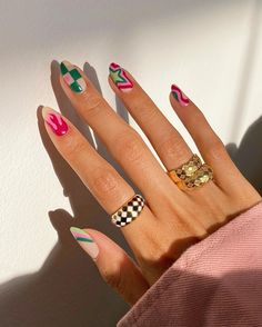 Doodle Nails Sns Coffin, Nails And Rings, Nail Almond, Nail Natural, Checkered Nails, Valentines Nail, Hippie Nails, Short Almond, Almond Nails Designs