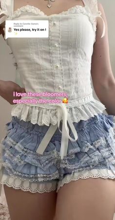 Pretty Corset Outfits, Ruffled Shorts Outfit, Styling Bloomers, Bloomers Outfit Aesthetic, Bloomers Coquette, Bloomer Shorts Outfit, Corset And Shorts, Frilly Clothes, Dollcore Outfits