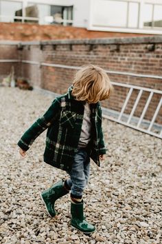 Rain Boots Hunter, Boys Winter Boots, Rain Outfit, Kids Organization, Winter Boots Outfits, Boys Fall Outfits, Awesome Mom