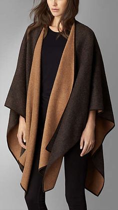 Women's Ponchos & Wraps, Iranian Women Fashion, Burberry Scarf, British Outfits, Cashmere Wrap, Casual Fall Outfits, Looks Style, Double Face