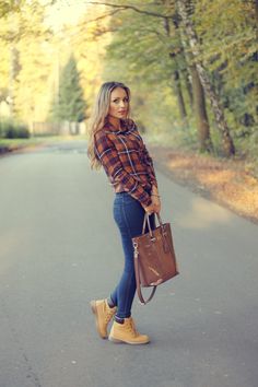 Camel Multi Tartan Button Up Skinnies Leather Handbag How To Wear Timberlands, Lumberjack Style, Yellow Boots, Lifestyle Fashion, Outfits Women