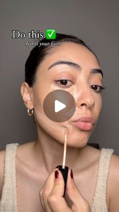 Şeyma Toprak on Instagram: "Kapatıcı hilesi şekerim. Dene bakalım 🫶🏻

#concealer #makeuphacks #concealertutorial" Concealer Makeup Look, Concealer Only Makeup Look, Contour Hacks, Concealer Tips, Using Concealer, Best Concealer, How To Do Makeup, Concealer Makeup