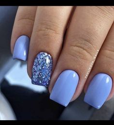 Blue Nails Acrylic Design Art Ideas, Two Color Dip Nails, Blue Gel Nail Designs Ideas, Periwinkle Nails Designs Summer, Blue Dip Nails With Design, March Nails Ideas Spring, Blue Nails With Blue Glitter, Summer Dipped Nails 2024, Nail Designs Spring 2024