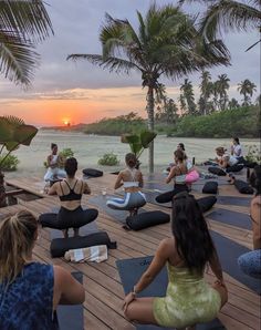 Yoga Instructor Aesthetic, Bali Gym, Yogi Aesthetic, Bakasana Yoga, Yoga In Bali, No Excuses Quotes, Excuses Quotes, Yogi Lifestyle, Yoga Aesthetic