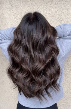 Dark Hair Hairstyles, Dark Brown Hair Balayage, Brown Hair Inspiration, Black Hair Balayage, Dark Brunette Hair, Brown Hair Looks, Brown Hair Inspo, Brunette Hair With Highlights