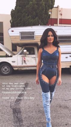 dailykaceymusgraves: “Kacey’s Instagram Story (December 19, 2018) ” Kasey Musgraves Costume, Kasey Musgraves Outfits, Urban Cowboy Style Women, Kacy Musgraves, Orville Peck, Angelcore Aesthetic, Estilo Madison Beer, Rhinestone Cowgirl, Stars Fashion