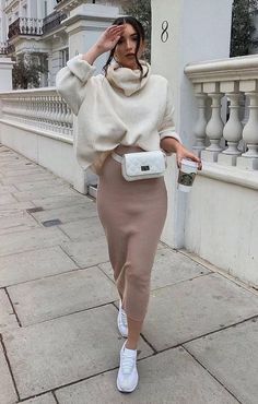 Oversized Sweater With Skirt, Sweater With Long Skirt, Tan Sweater Outfit, Sweater With Skirt, Women Outfit Ideas, Trendy Date Night Outfit, Office Outfits Women, Sweater Outfit