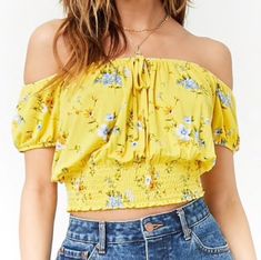 Nwot Never Worn Yellow Off The Shoulder Crop Top Prices Can Be Negotiated Smoke Free House Trending Prints, Coachella Outfit, Small Crop Tops, Forever21 Tops, Shoulder Crop Top, Boho Women, Trendy Tops, Yellow Floral, Forever 21 Tops