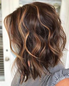 Bob Balayage, Brown Hair With Caramel Highlights, Medium Brown Hair, Hair Color Caramel, Black Hair With Highlights, Caramel Balayage, Caramel Hair, Caramel Highlights, Brown Hair With Highlights