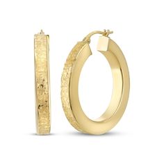 A classic look with a modern twist, these gold hoops are a great choice anytime. Made in responsibly sourced 100% repurposed 14K yellow gold Hollow squared hoops feature a textured design along the outside edge 23 x 4mm Hinged backs Made in Italy From Reaura, KAY's first exclusive repurposed 14K gold collection Gold Layered Bracelets, Pearl Diamond Jewelry, Diamond Band Engagement Ring, Cross Jewelry Necklace, Fan Jewelry, Eternity Ring Gold, Wedding Day Gifts, Mens Gold Bracelets, Textured Design