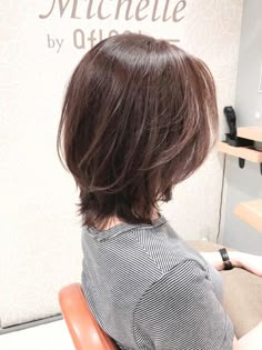 Layers Straight, Straight Short Hair, Haircuts For Round Faces, Medium Length Wavy Hair, Short Hair Cuts For Round Faces, Easy Hairstyles For Thick Hair