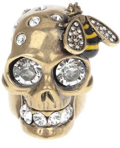 alexander mcqueen skull ring Mcqueen 3, Biker Stuff, Bling Crafts, Bee Mine, Cat Ring, Skull Fashion, Bee Art, Womens Fashion Inspiration