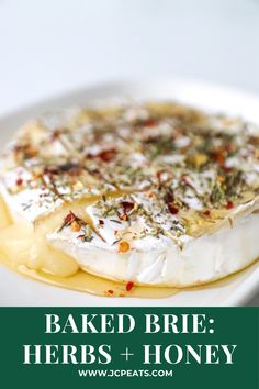 Baked Brie with Herbs and Honey Baked Brie Honey, Brie Cheese Recipes, Baked Brie Recipes, Brie Appetizer, Dried Rosemary, Wheat Thins, Brie Recipes, Dried Thyme, Baking With Honey