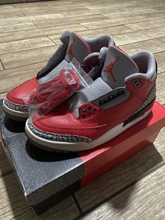 Good condition Minor peeling and scratching Jordan 3 Red Cement, Jordan 3 Red, Jordan 3 Retro, Air Jordan 3 Retro, Air Jordan 3, Jordan 3, Cement, Air Jordan, Air Jordans