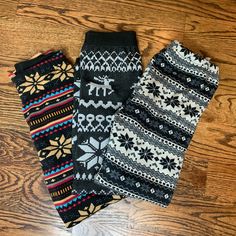 Never Worn Christmas Leggings. Gray Winter Loungewear Leggings, Christmas Leggings, Black Gray, Black And Grey, Pants For Women, Leggings, Grey, Christmas, Women Shopping