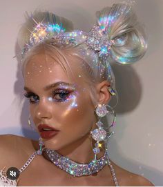 Cosmos Makeup, Makeup Photoshoot Ideas, Ocean Makeup, Alien Hair, Cosmic Makeup, Drag Make-up, الفن الرقمي, Rave Makeup