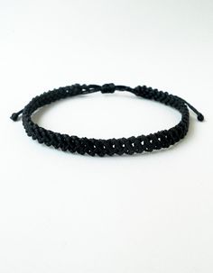 Black Men bracelet, Surf bracelet, Macrame bracelet, Chevron, Beach bracelet, Minimal, Unisex, Adjustable, Knotted jewelry, Water resistant A classic black bracelet for casual wear! This handknotted bracelet is made with black waxed string. It is adjustable and has a sliding knot closure in order to fit a lot of sizes. Due to its waxed threads,the bracelet is very durable and water resistant. Other black macrame bracelets: https://www.etsy.com/listing/228771179/men-braceletfriendship-braceletsur Rat Jewellery, Guy Jewelry, Bracelet Chevron, Knotted Jewelry, Surf Bracelet, Paracord Bracelet Patterns, Bracelet Minimal, Black Macrame, Beach Bracelet